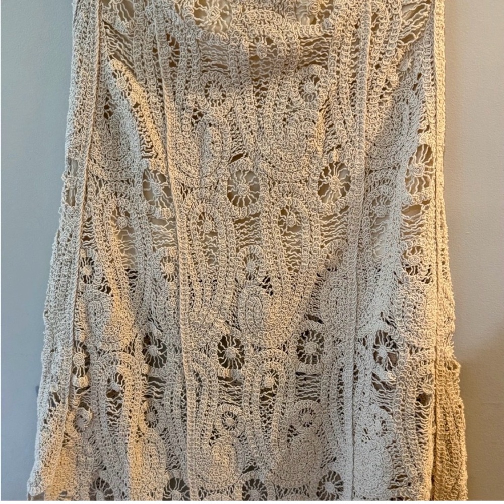 POL Crochet Lace High Low Maxi Skirt
Ivory Boho One Size NWT - Picture 3 of 5